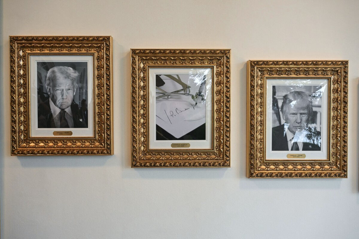 Beyaz Saray koridorunda şaşırtan fotoğraf! Biden'ın yerine &ldquo;Otomatik Kalem&rdquo; - 3. Resim