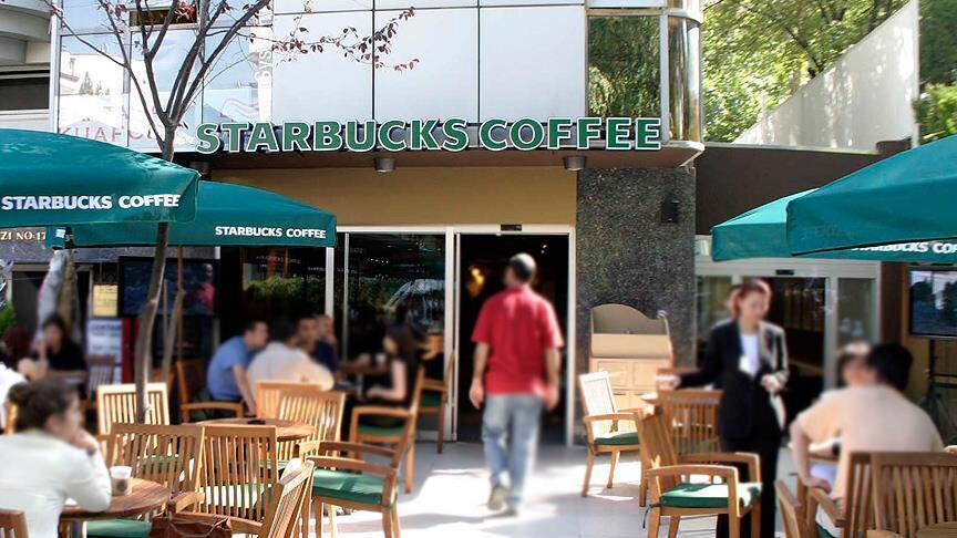 Boykotun faturası Starbucks'a ağır oldu: Yüzlerce mağazasını kapatıp, işçi çıkaracak - 3. Resim