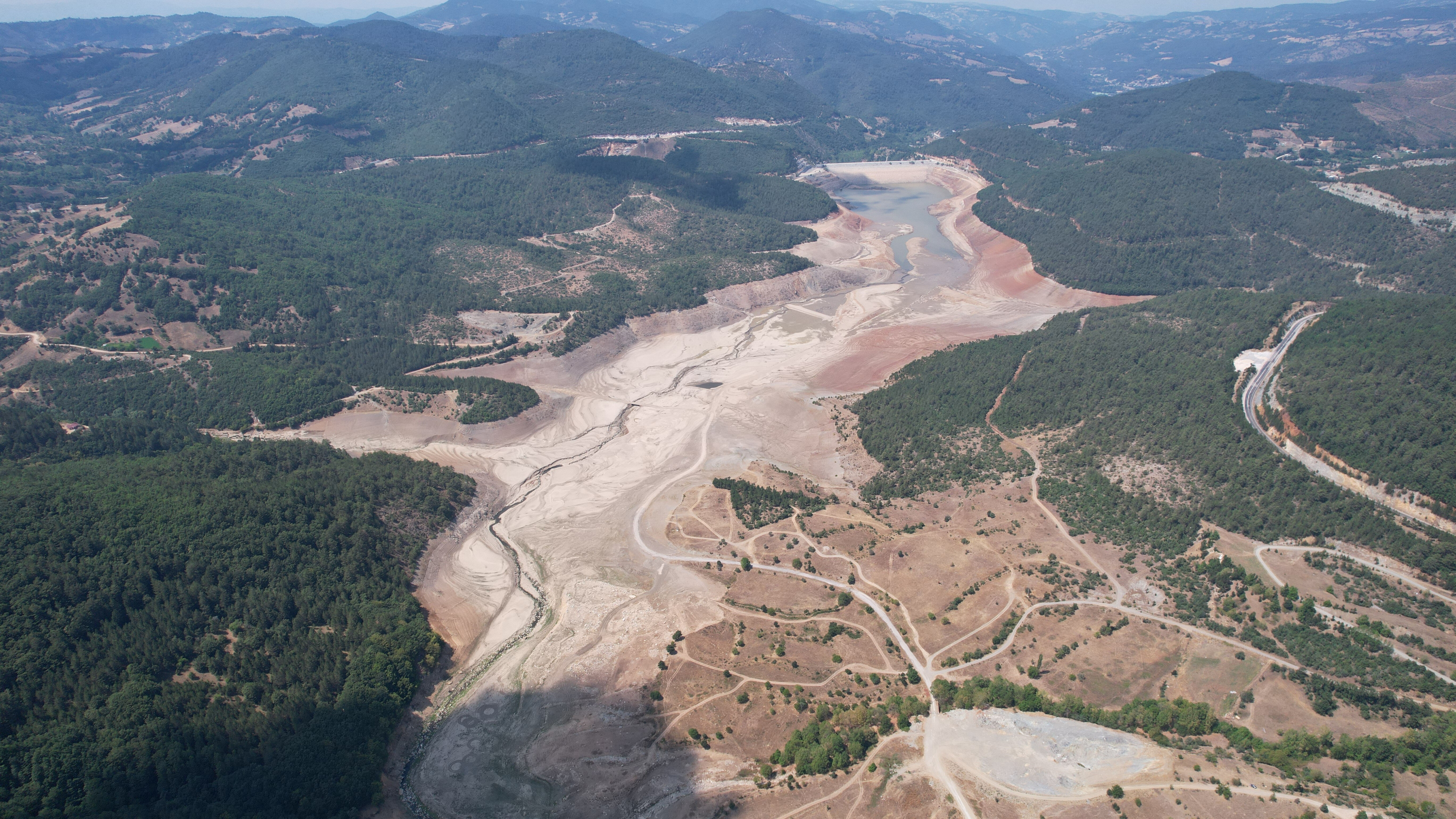Bursa'da 'sular kesilecek' dedikodusu tüketimi patlattı! BUSKİ'den açıklama var - 1. Resim