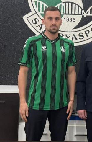 Caner Erkin'den skandal hareket! 