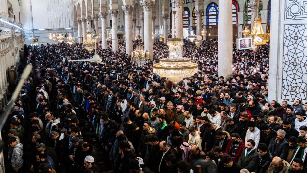 Cuma namazı saat kaçta kılınacak? İl il 26 Eylül 2025 Cuma namazı vakitleri