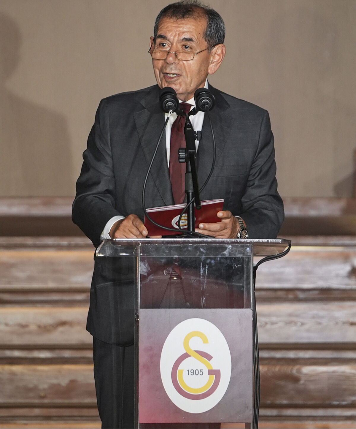 Dursun Özbek'ten Liverpool açıklaması: Kazanmak için sahaya çıkacağız - 2. Resim