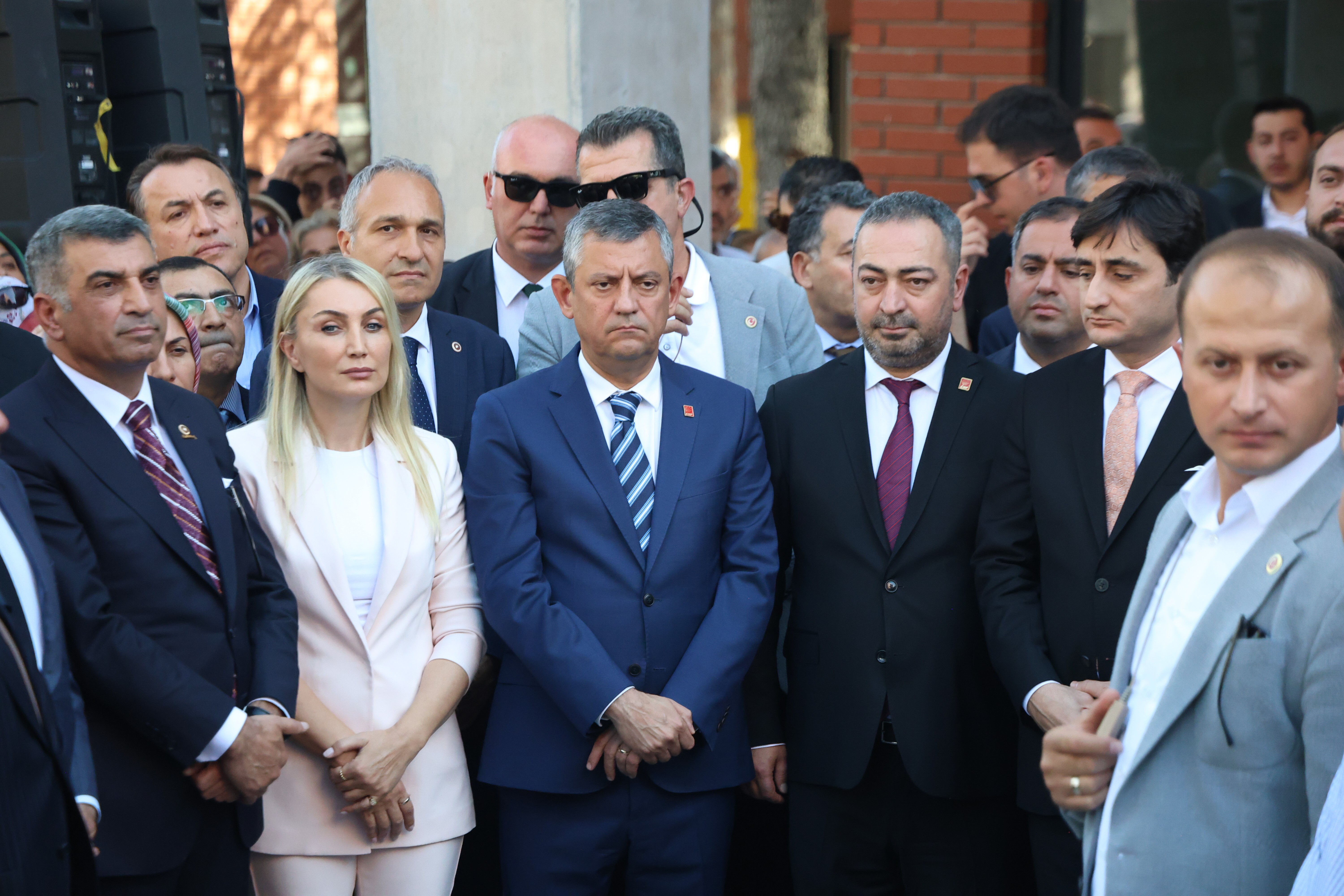Elazığ Valiliği'nden Özgür Özel'in açtığı okulla ilgili duyuru: Binalar eğitim öğretime açık değil - 1. Resim