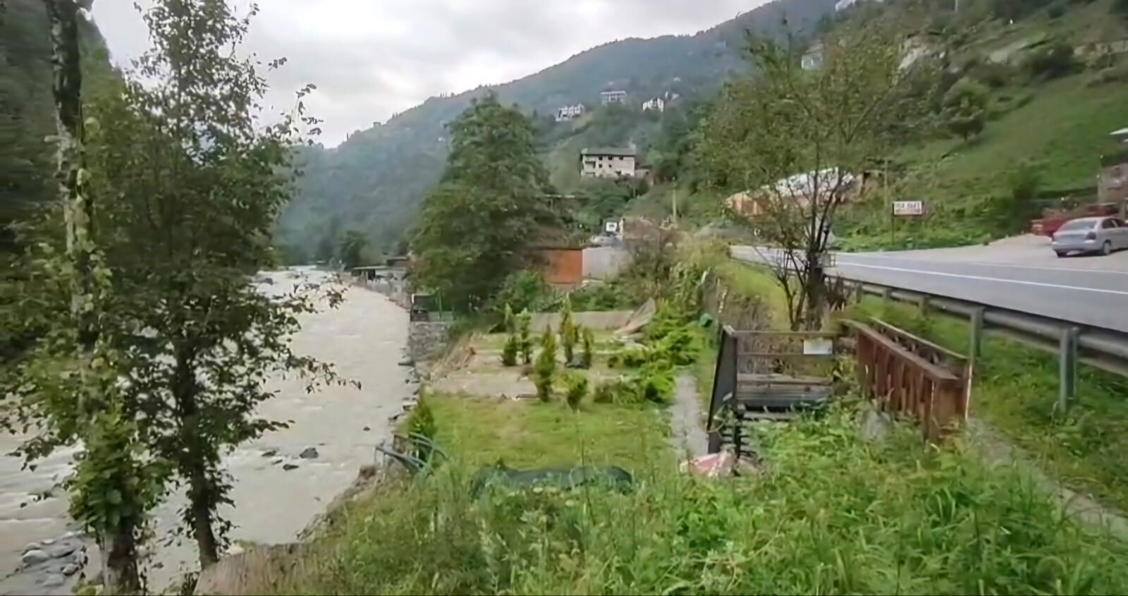 Fırtına Vadisi’nde sel sonrası hareketlilik: Bungalovlar tek tek kaldırılıyor - 1. Resim