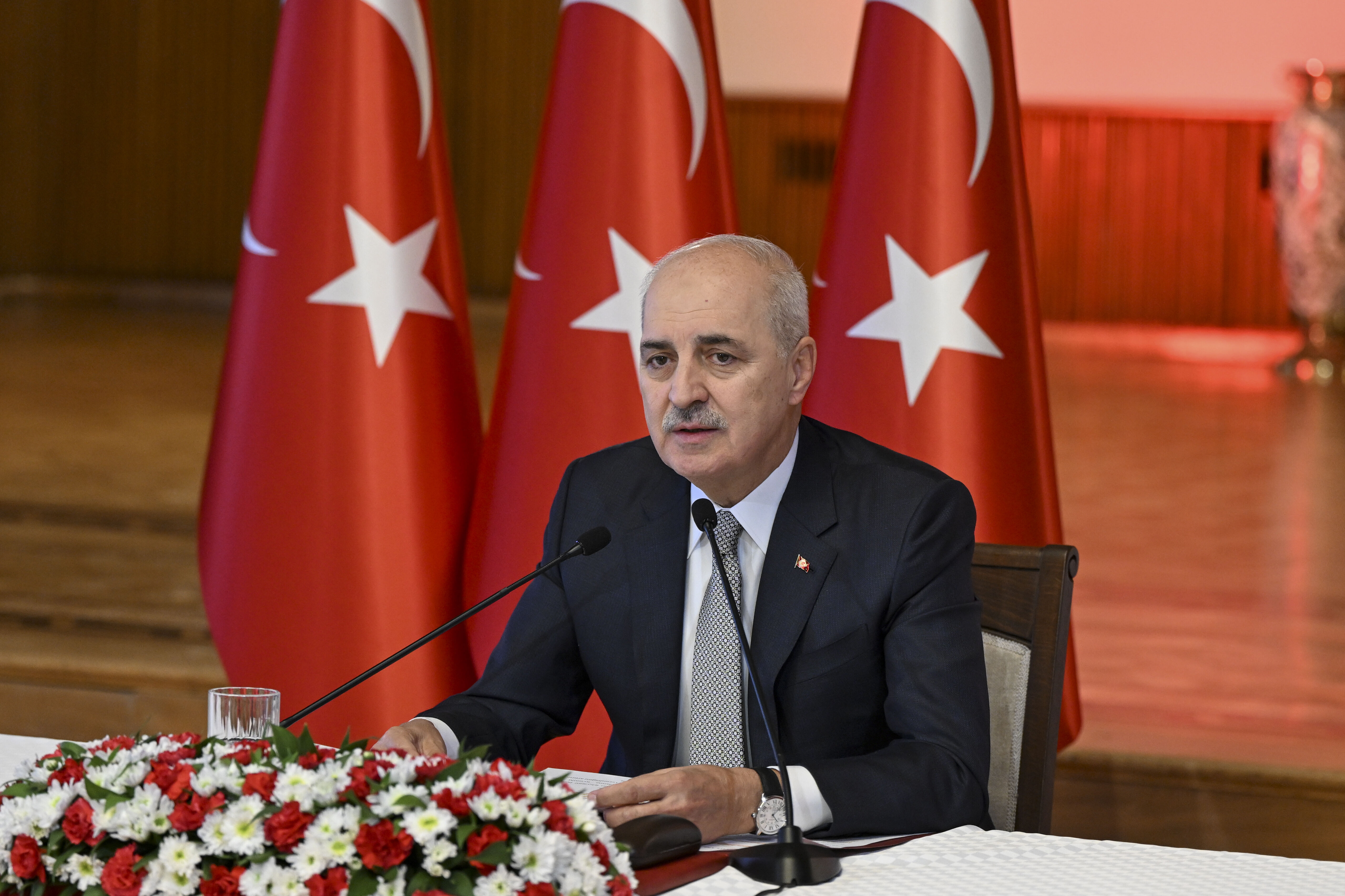 Kurtulmuş merak edilen soruyu cevapladı: Gündeme gelirse Öcalan komisyon kararıyla dinlenebilir - 1. Resim