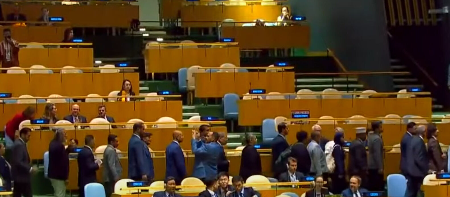 Netanyahu BM Genel Kurulu'nda! Onlarca diplomat salonu terk etti - 2. Resim