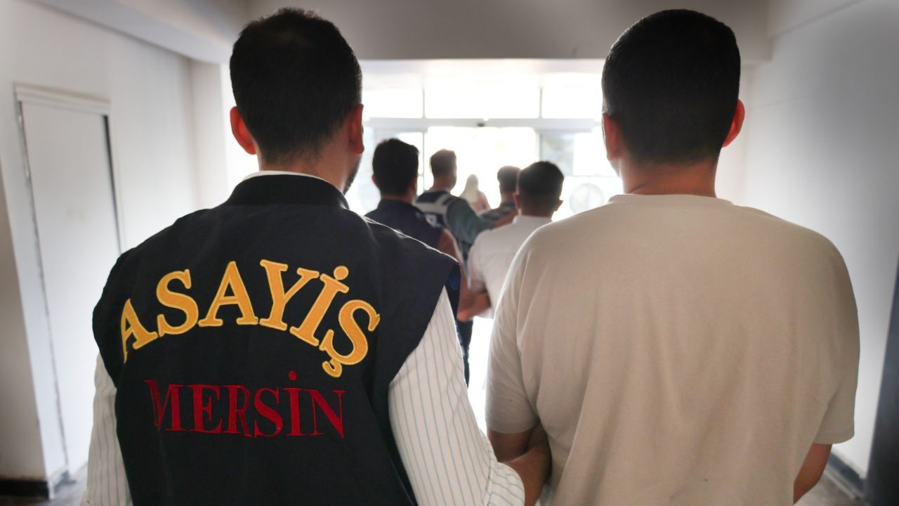 2 milyon 600 bin liralık &#039;sahte polis&#039; vurgunu! Üç şüpheli tutuklandı