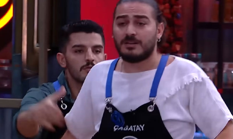 Çağatay MasterChef’ten diskalifiye mi oldu? Kararı Mehmet Şef verdi Çağatay MasterChef’ten elendi mi? Kararı Mehmet Şef verdi - 1. Resim