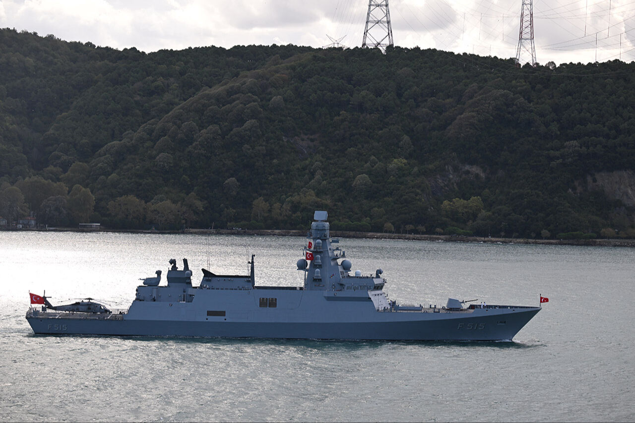 Deniz kuvvetlerinden ihtişamlı geçiş: Preveze Zaferi unutulmadı - 6. Resim