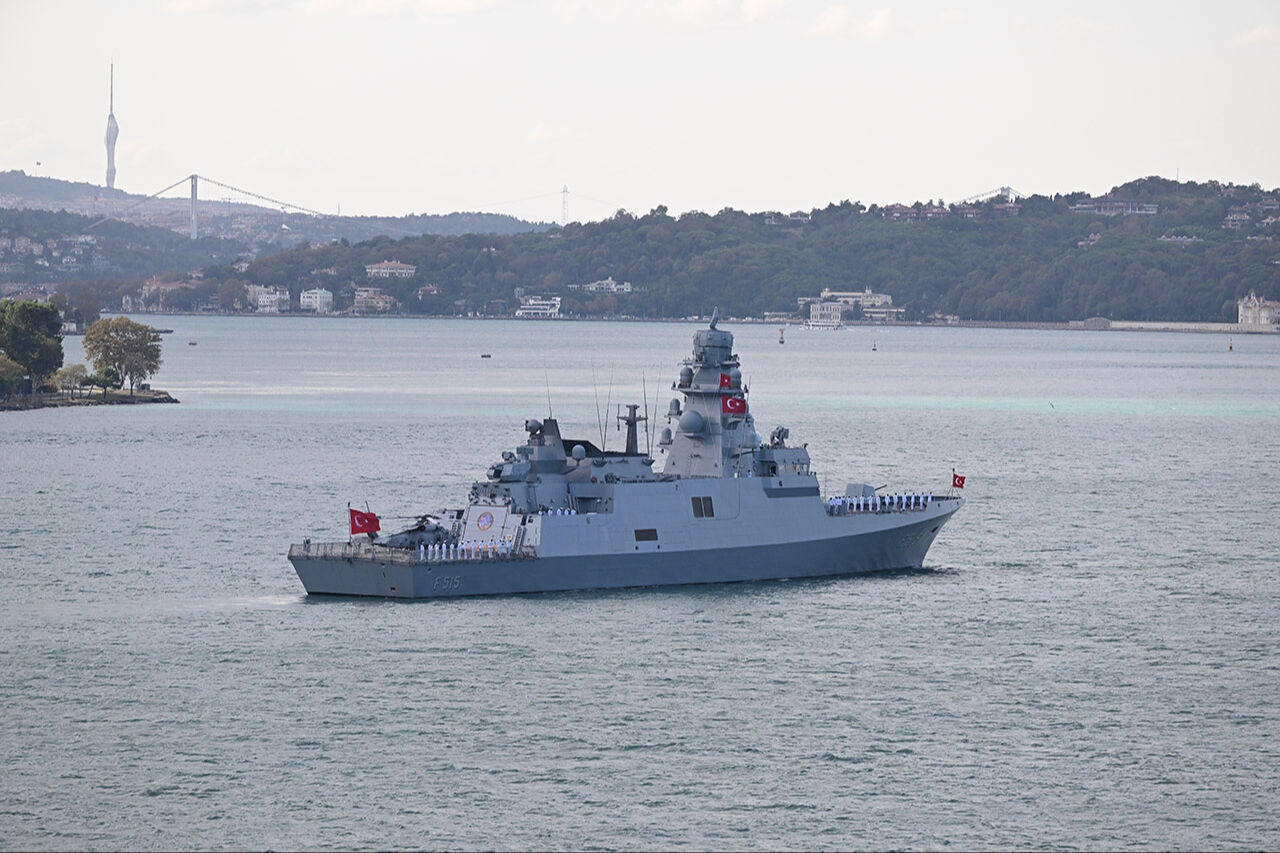 Deniz kuvvetlerinden ihtişamlı geçiş: Preveze Zaferi unutulmadı - 4. Resim