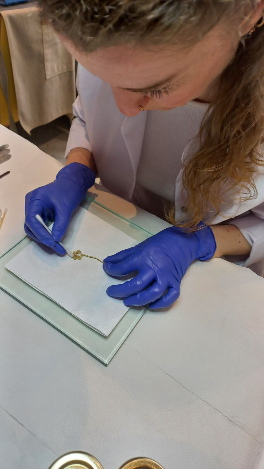 Dünyada 3 örneği var! Çanakkale Troya'da 4,500 yıllık altın broş ve yeşim taşı bulundu - 2. Resim