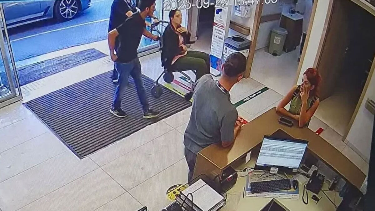 Eyüpsultan’da akşam yemeği kabusa döndü, 2 kardeş hayatını kaybetti: 'Görümce' detayı şüphelendirdi Eyüpsultan’da akşam yemeği kabusa döndü, 2 kardeş hayatını kaybetti: 'Görümce' detayı şüphelendirdi - 1. Resim