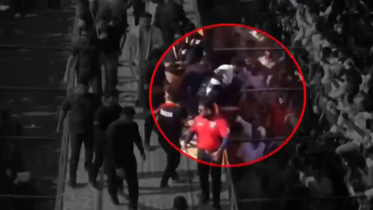 Hindistan’da seçim mitingi kana bulandı: En az 31 ölü, 58 yaralı var