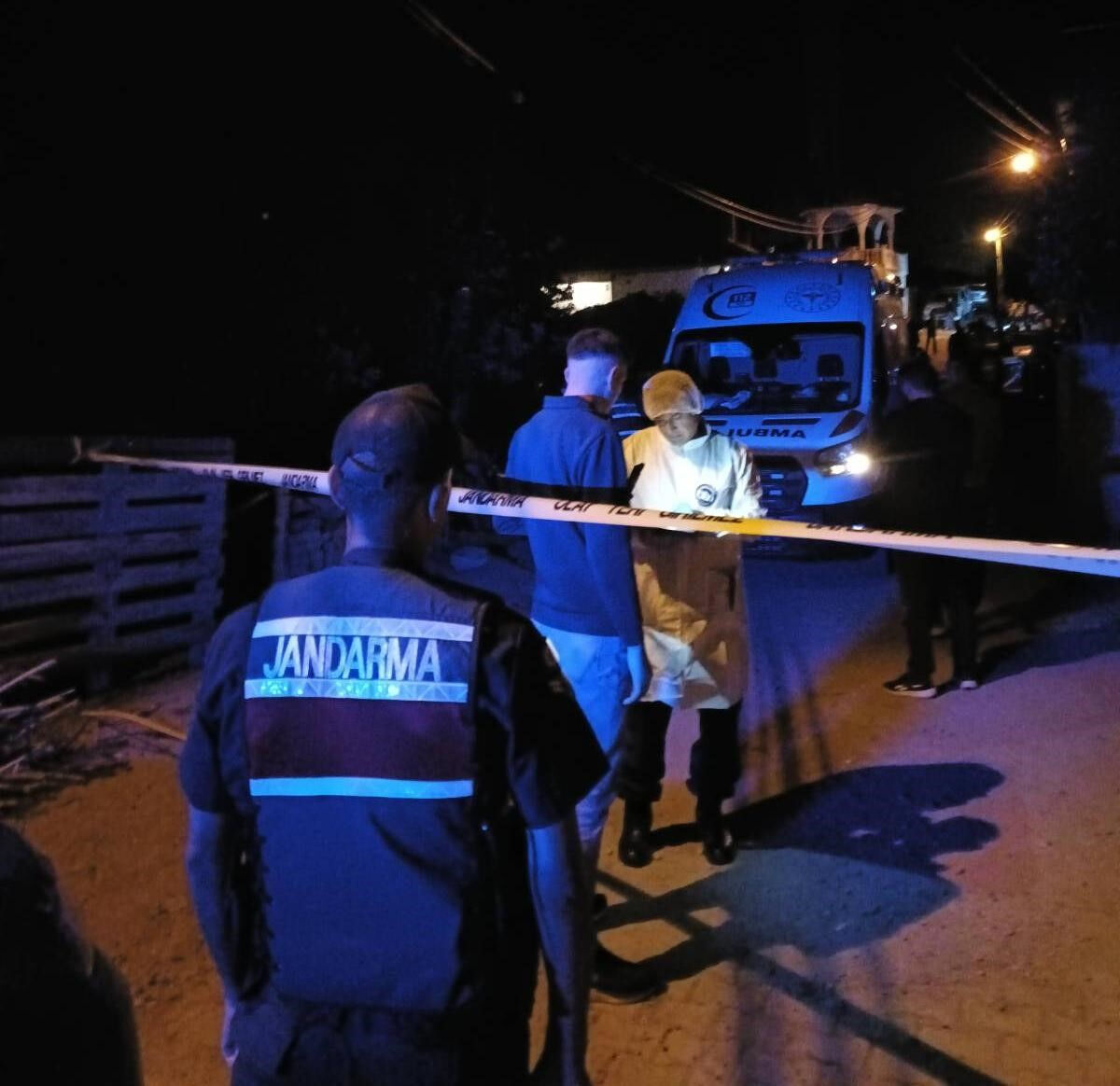 Kırşehir'de aile faciası! Anne ve babasını bıçakla katletti Kırşehir'de aile faciası! Anne ve babasını bıçakla katletti - 1. Resim