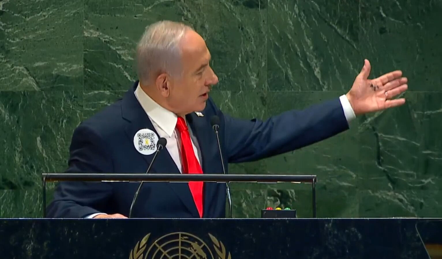 Netanyahu kendini Nazilerle kıyasladı! BM konuşmasında dikkat çeken anlar Netanyahu kendini Nazilerle kıyasladı! BM konuşmasında dikkat çeken anlar - 1. Resim