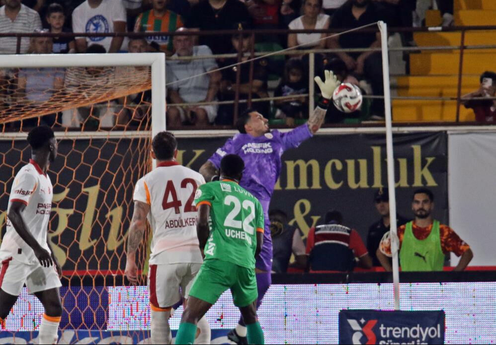 Spor yazarları, Galatasaray'ı değerlendirdi: Salah, Ekitike, Isak affetmez! - 4. Resim