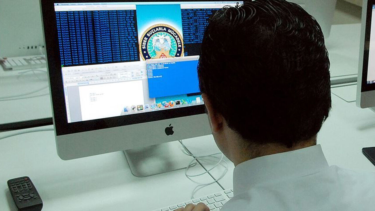 Yasa dışı bahis siteleriyle başa çıkılamıyor! Devlet kapatıyor, onlar yeniden açılıyor - 1. Resim