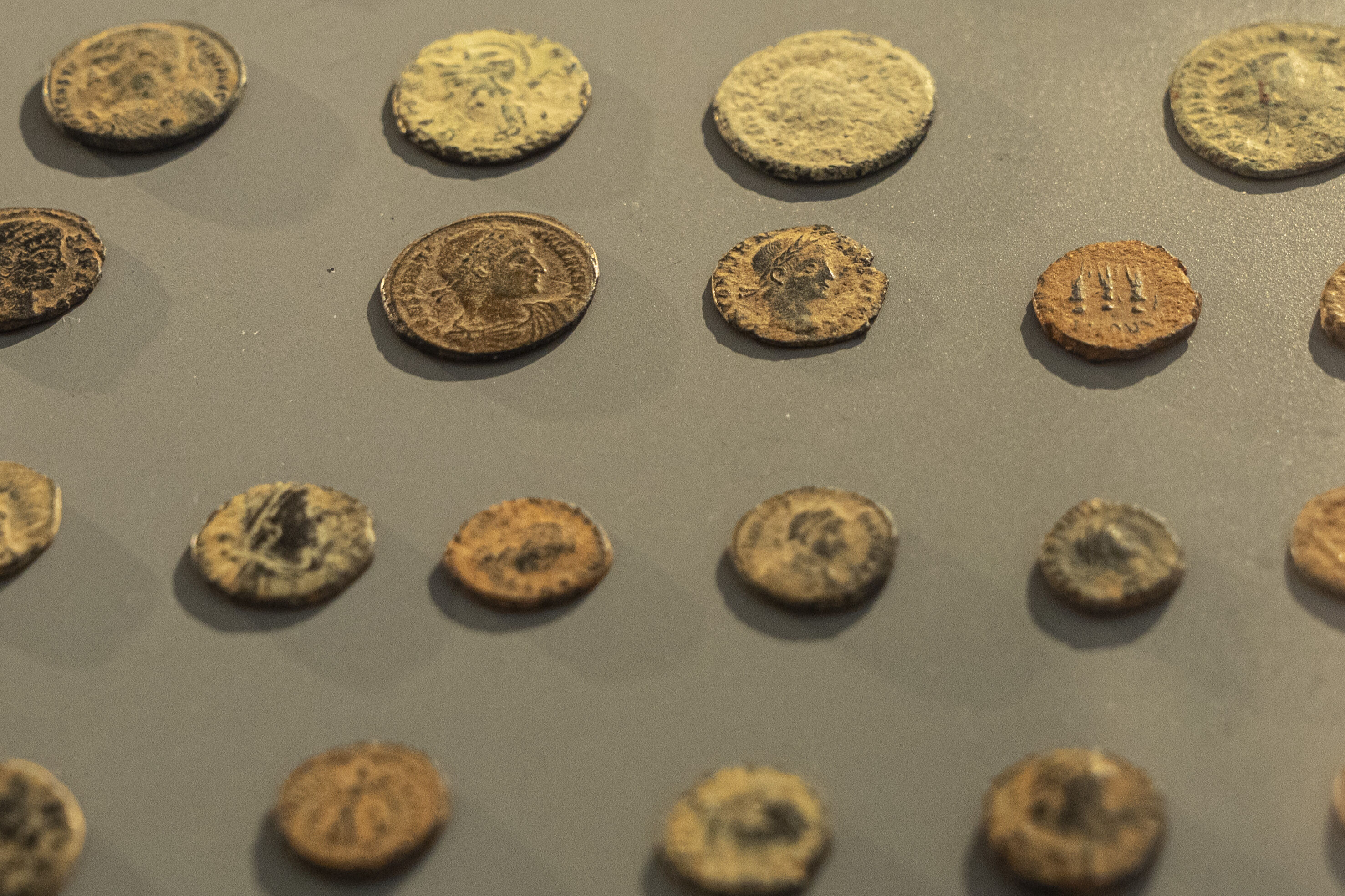 ABD'den Türkiye'ye iade: Roma dönemine ait 83 sikke 2 bin yıl sonra Anadolu'ya döndü! - 1. Resim