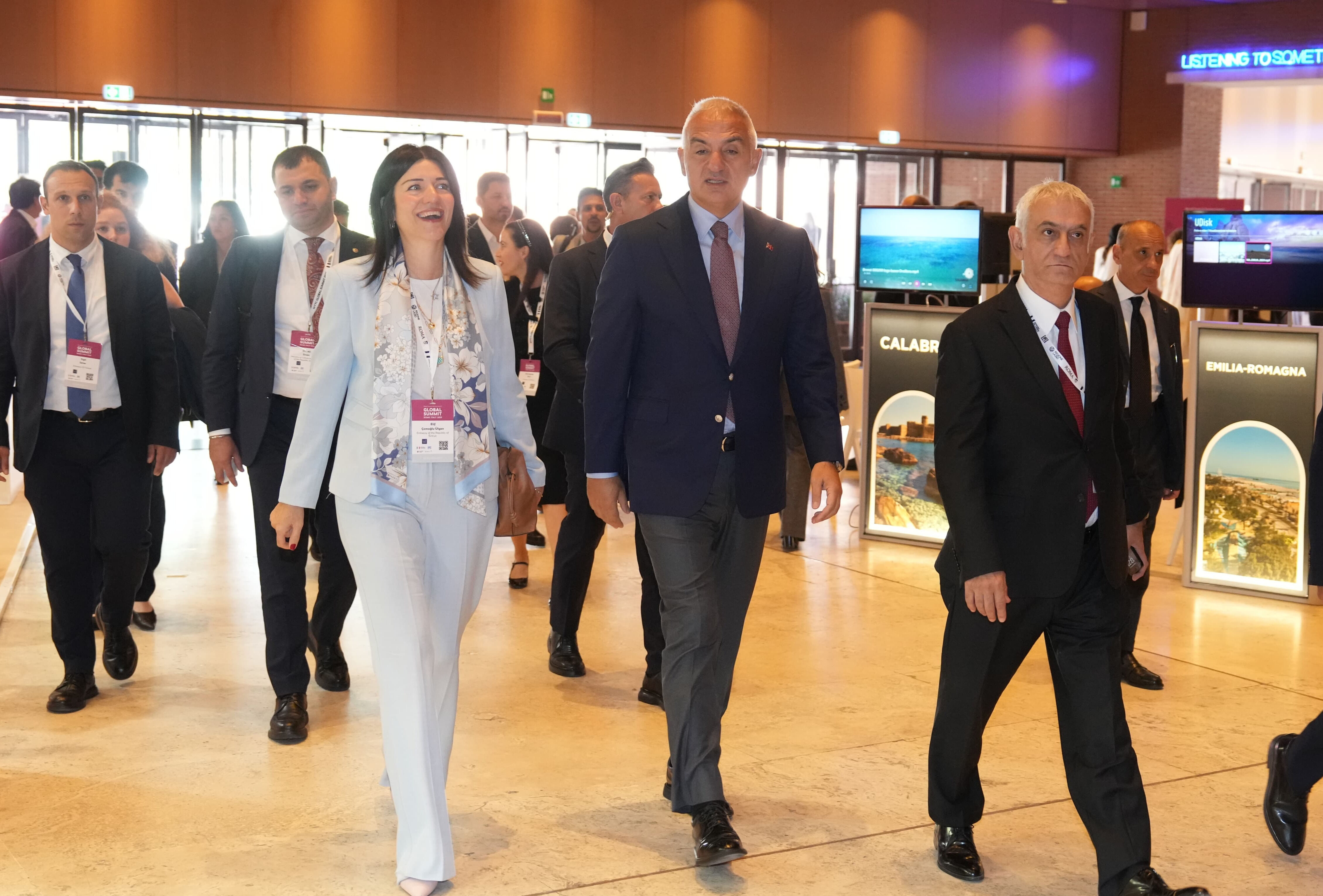 Bakan Ersoy, İtalya'da WTTC K&uuml;resel Zirvesi'ne katıldı: "Gece m&uuml;zeciliği turizm a&ccedil;ısından &ccedil;ok &ouml;nemli" - 2. Resim