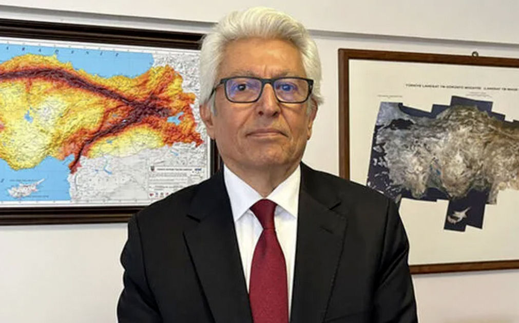 Kütahya'daki deprem sonrası Şener Üşümezsoy'dan tahminli uyarı: 'Bu bir işaret olabilir' Yer bilimci Süleyman Pampal