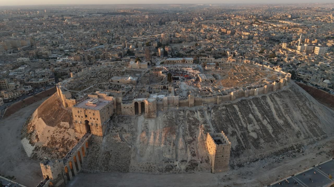 Esad&#039;ın devrilmesine giden yolun sembolüydü! Halep Kalesi restorasyon sonrası ziyarete açıldı