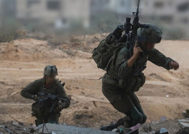 İsrail bombardımanında rehineler kayboldu! - 1. Resim