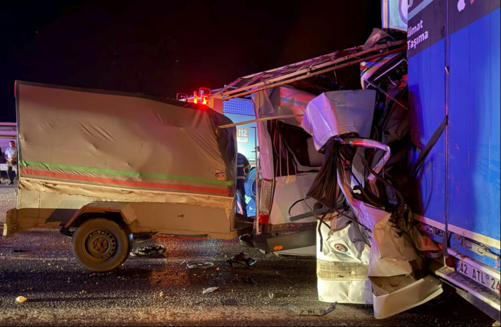 Mersin'deki korkunç kazada ölenlerin kimlikleri belli oldu! - 1. Resim