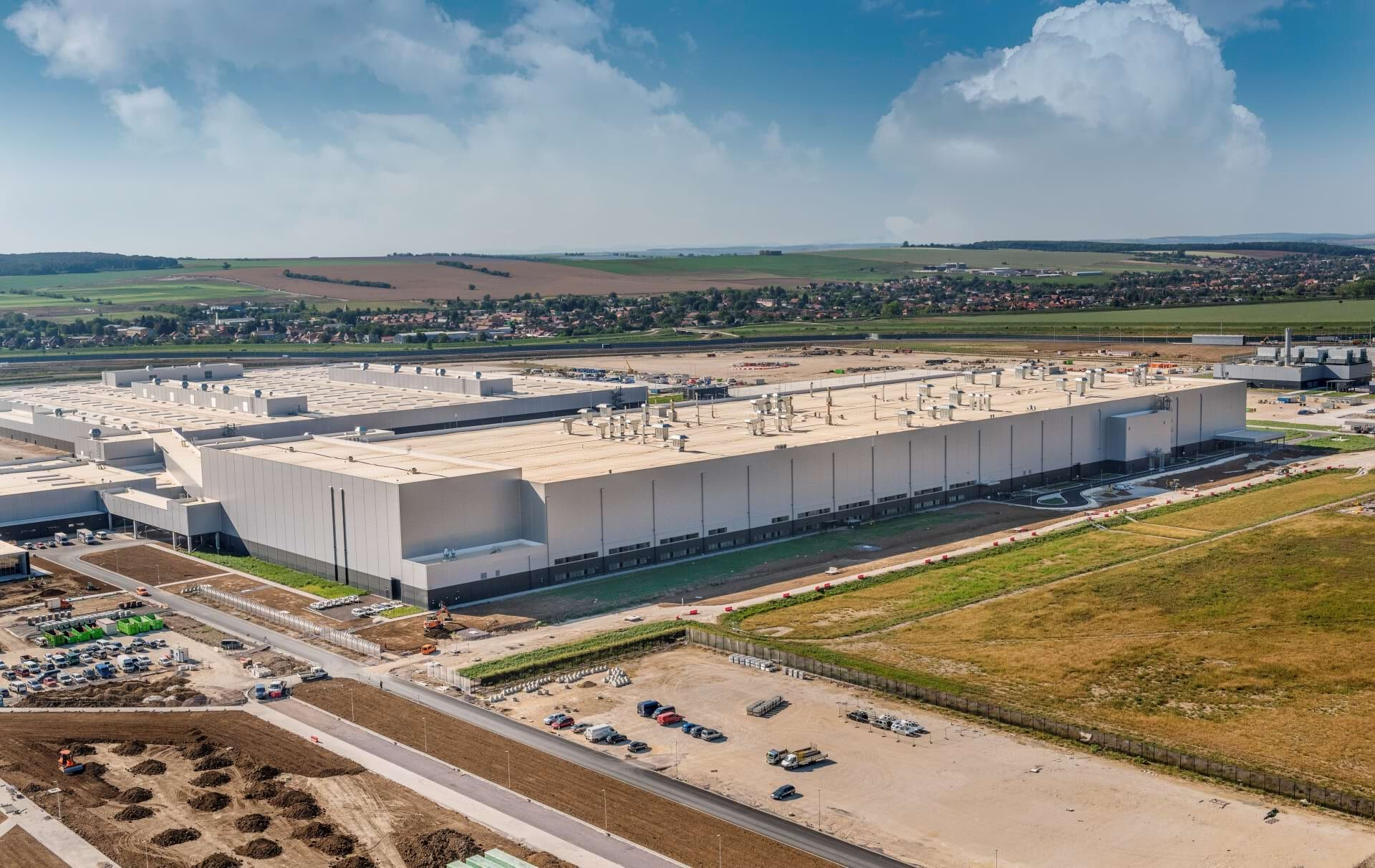 Üretim durduran Jaguar Land Rover'e İngiltere'den kredi desteği! On binlerce kişinin istihdamı korunacak - 2. Resim