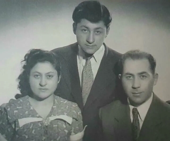 Yavuz Bülent Bakiler hayatını kaybetti! Vefat haberini Davut Gül duyurdu 1942