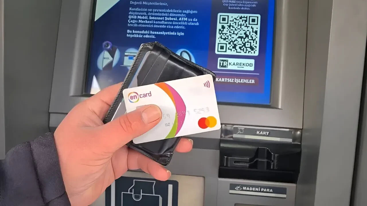 Enpara mobil mesaj gönderdi, IBAN’ı unuttu: Paralar geri döndü, şikayet yağdı - 1. Resim