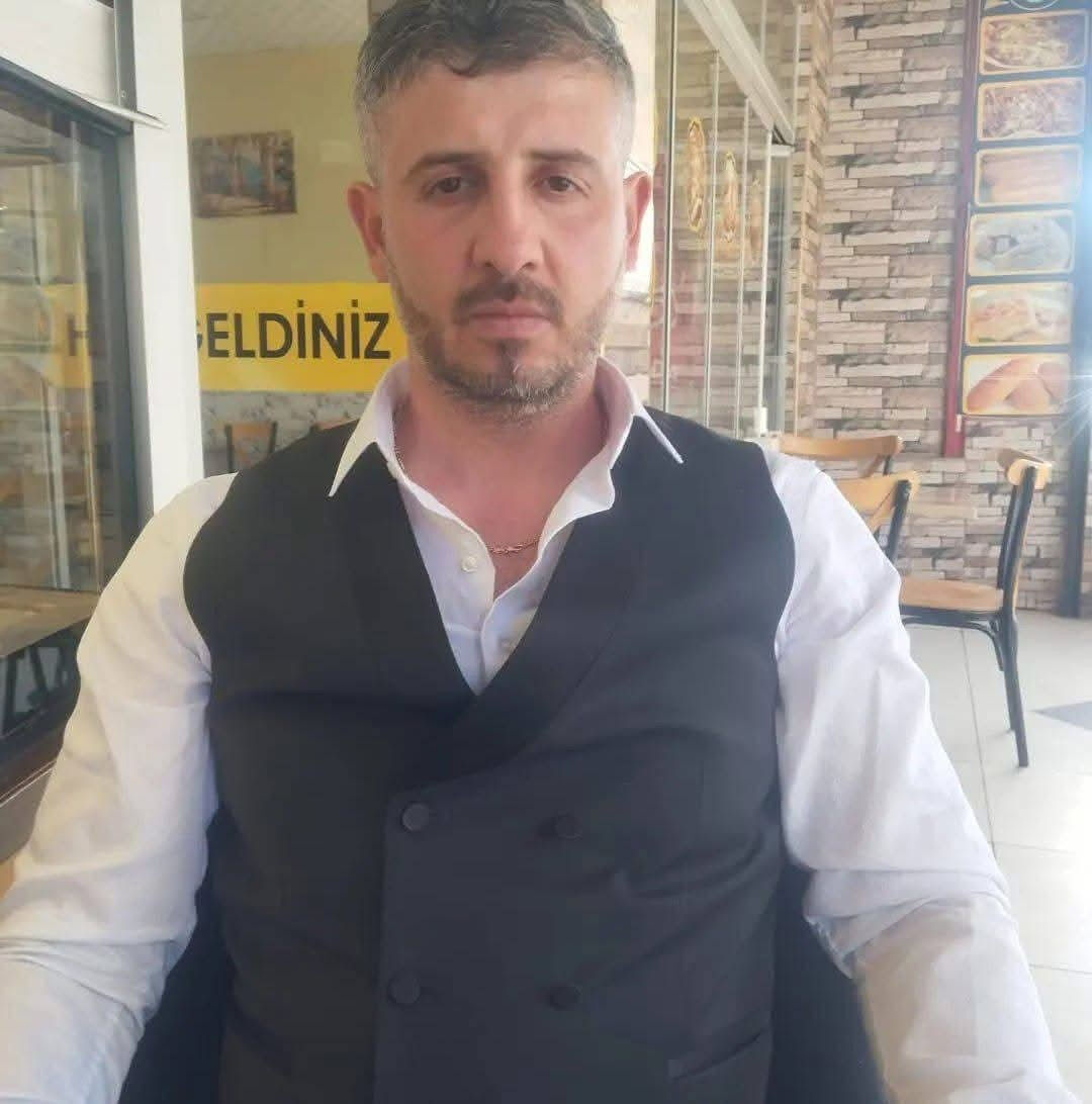 İzmir'de kanlı gece: 33 yaşındaki adamın ölüm anı kamerada - 2. Resim