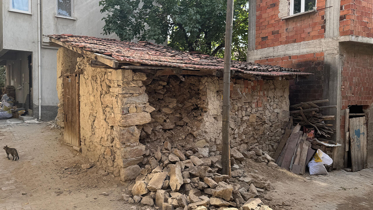 Sındırgı sarsılıyor, Simav endişelendiriyor... Okan Tüysüz 