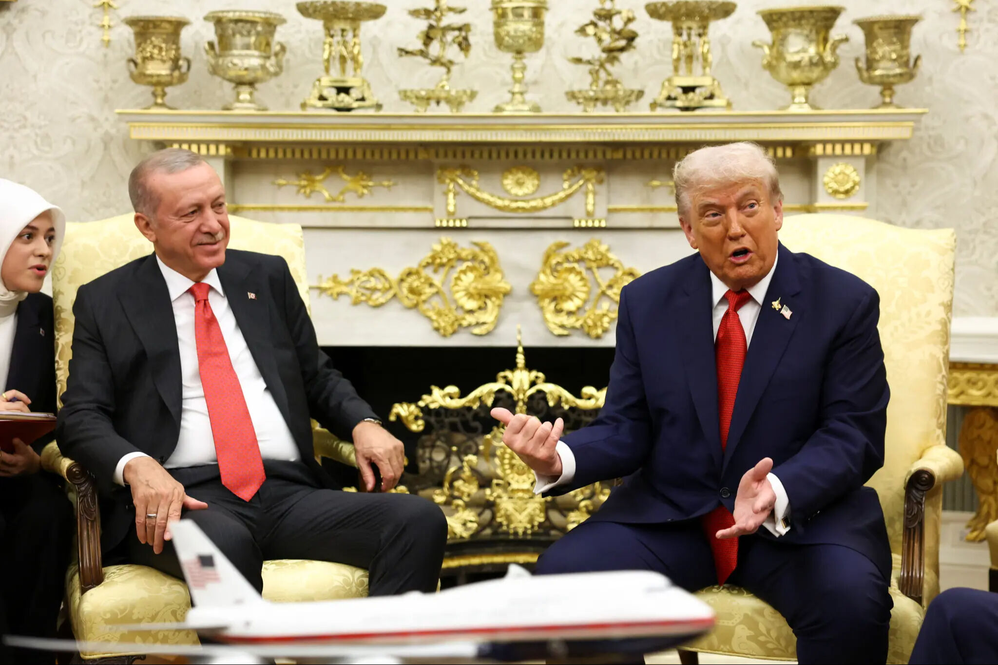 Trump, Beyaz Saray'ı 'altın saray' yaptı!