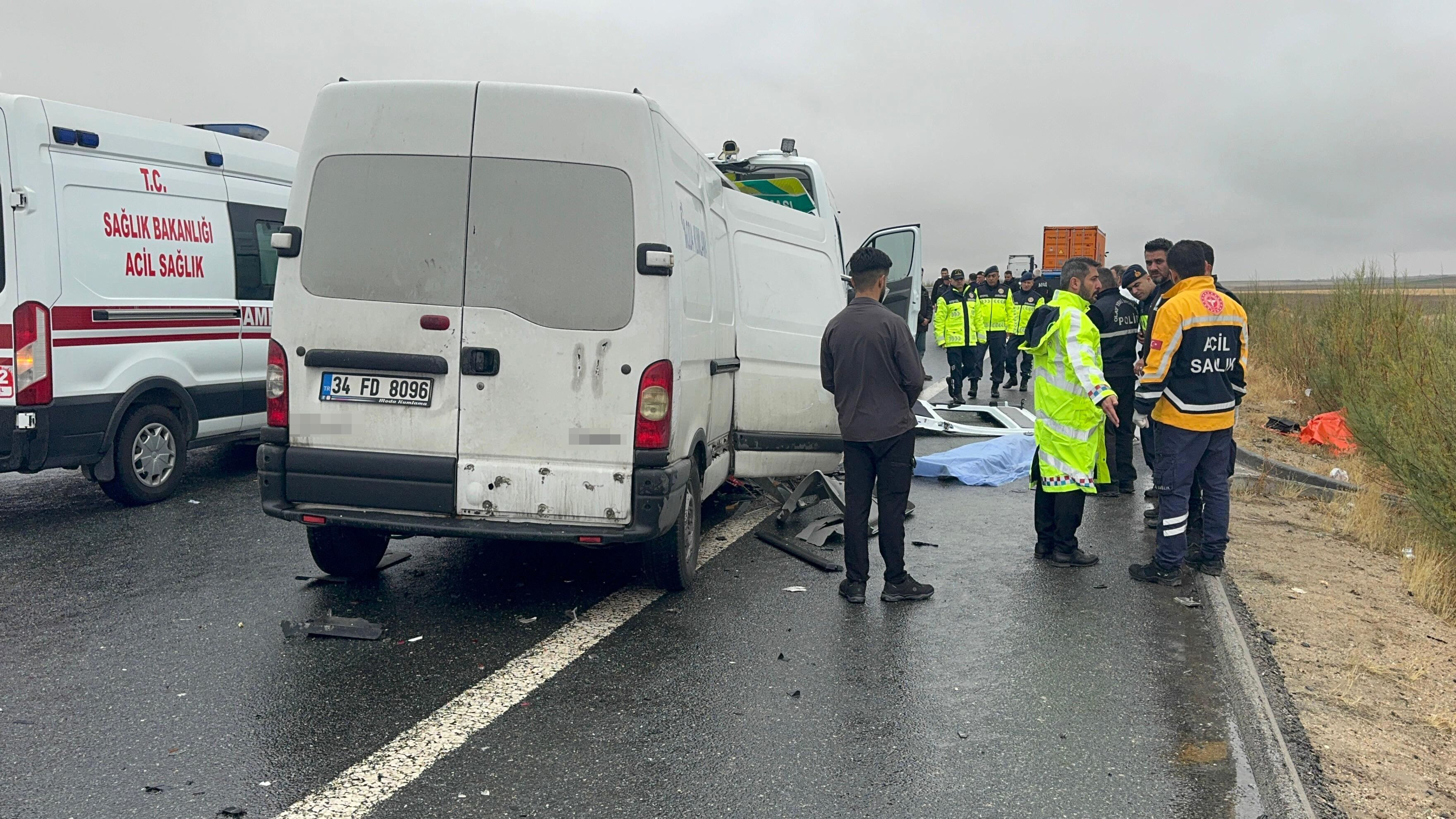 Aksaray'da jandarma aracı kaza yaptı! 2 asker şehit oldu - 3. Resim