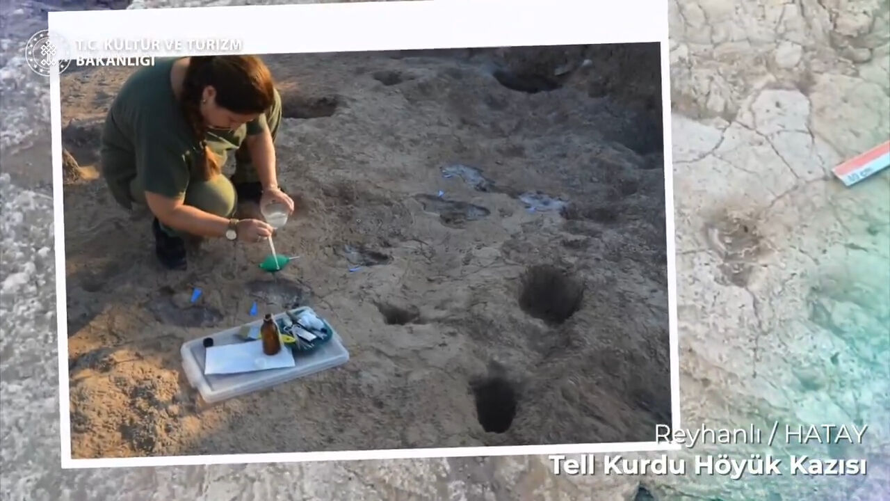 Bakan Ersoy 'Çok ender rastlanan keşif' diyerek duyurdu: Hatay'da '7 bin yıllık ayak izi' bulundu! - 2. Resim