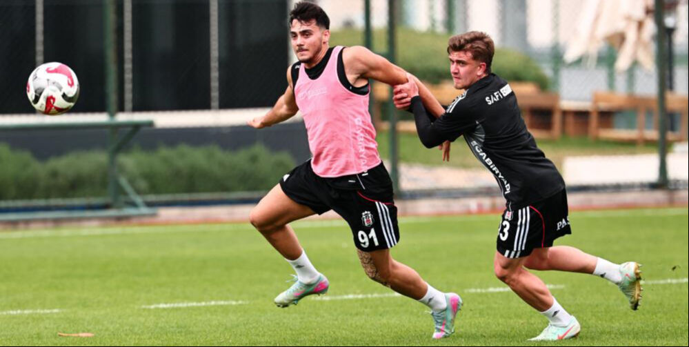 Beşiktaş'ın rakibi Galatasaray: Derbi hazırlıkları başladı Beşiktaş'ın rakibi Galatasaray: Derbi hazırlıkları başladı - 2. Resim