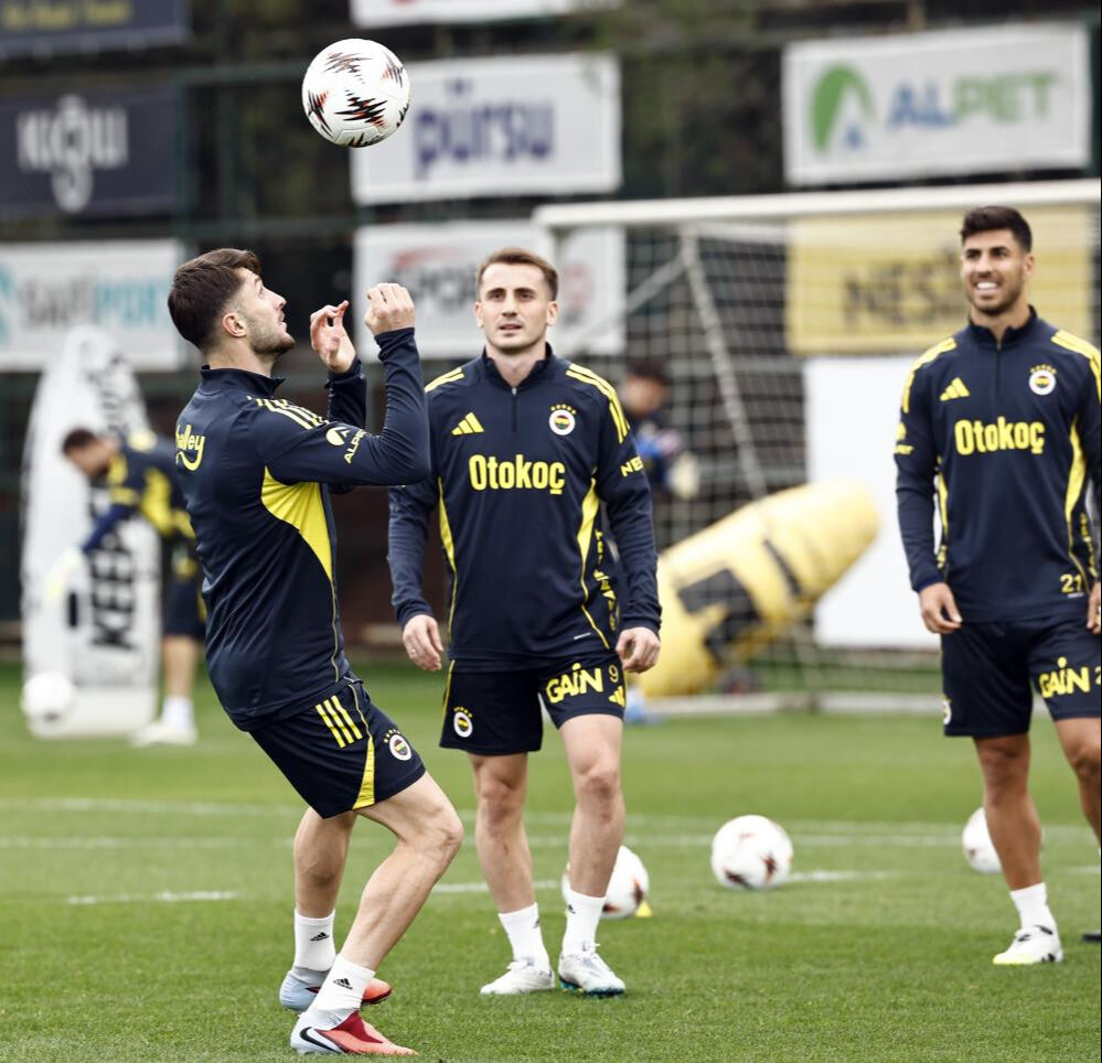 Fenerbahçe'de Nice mesaisi başladı: Edson Alvarez müjdesi - 1. Resim