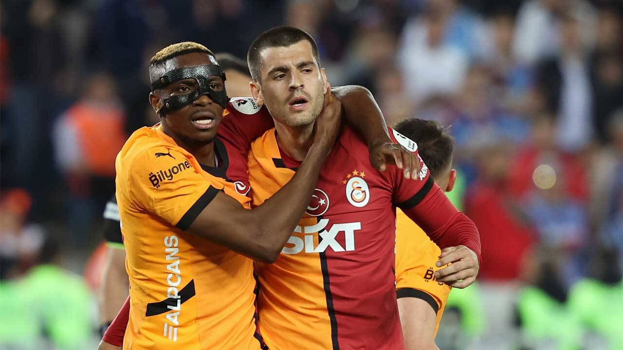 Galatasaray-Liverpool maçı tek maç mı, rövanşı var mı? Büyük karşılaşma bu akşam! Galatasaray-Liverpool maçı tek maç mı, rövanşı var mı? Büyük karşılaşma bu akşam! - 4. Resim