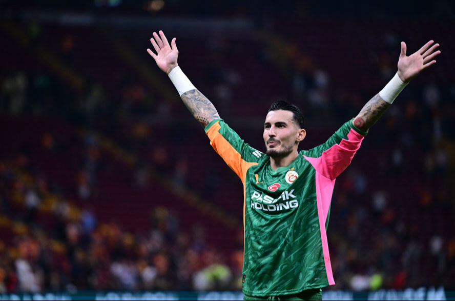 Galatasaray'da Okan Buruk'un Liverpool maçı 11'i netleşti: Osimhen bir ilki yaşayacak - 2. Resim