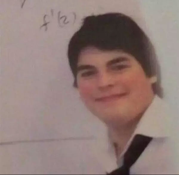 Lisede130 kiloymuş! İtirafı gündem olan oyuncunun şişman hali ortaya çıktı - 3. Resim