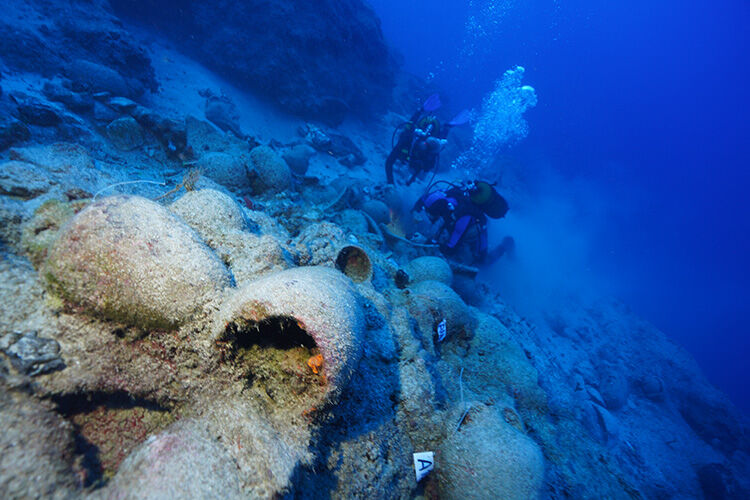Maillerin vazge&ccedil;ilmezi @ sembol&uuml;n&uuml;n gizli kalmış &uuml;&ccedil; bin yıllık &ouml;yk&uuml;s&uuml;! - 2. Resim