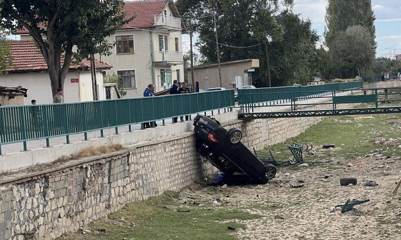 Melike Yıldırım nişan gününü göremedi: Gelinliği tabutuna serildi - 1. Resim