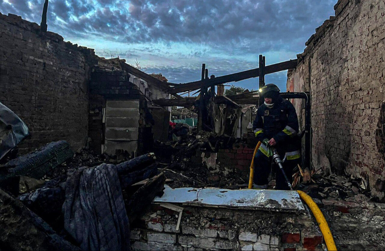 Rusya Ukrayna'da apartmanı hedef aldı: Bir aile yok oldu - 1. Resim