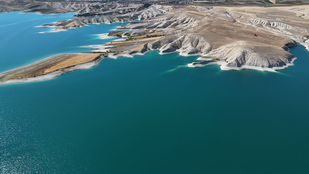 Türkiye'nin en büyük sulama kanalı Atatürk Barajı'nda görülmemiş manzara: İlk kez karşılaştık - 3. Resim