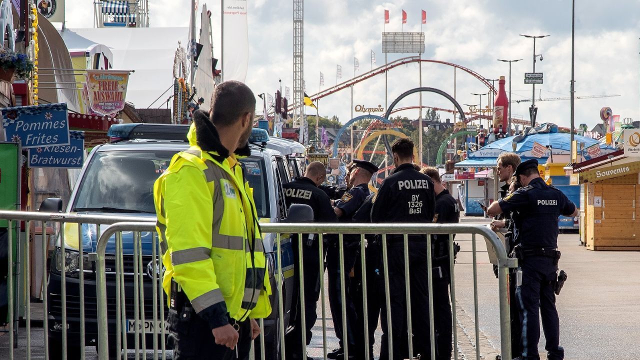 Almanya alarmda! Patlamanın ardından Oktoberfest&#039;e bomba tehdidi
