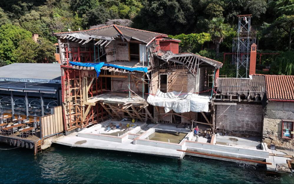 Boğaz'da tarihi Hekimbaşı Salih Efendi Yalısı'na gemi çarpmıştı! Sadece zeminin onarımı 7 yıl sürdü - 1. Resim