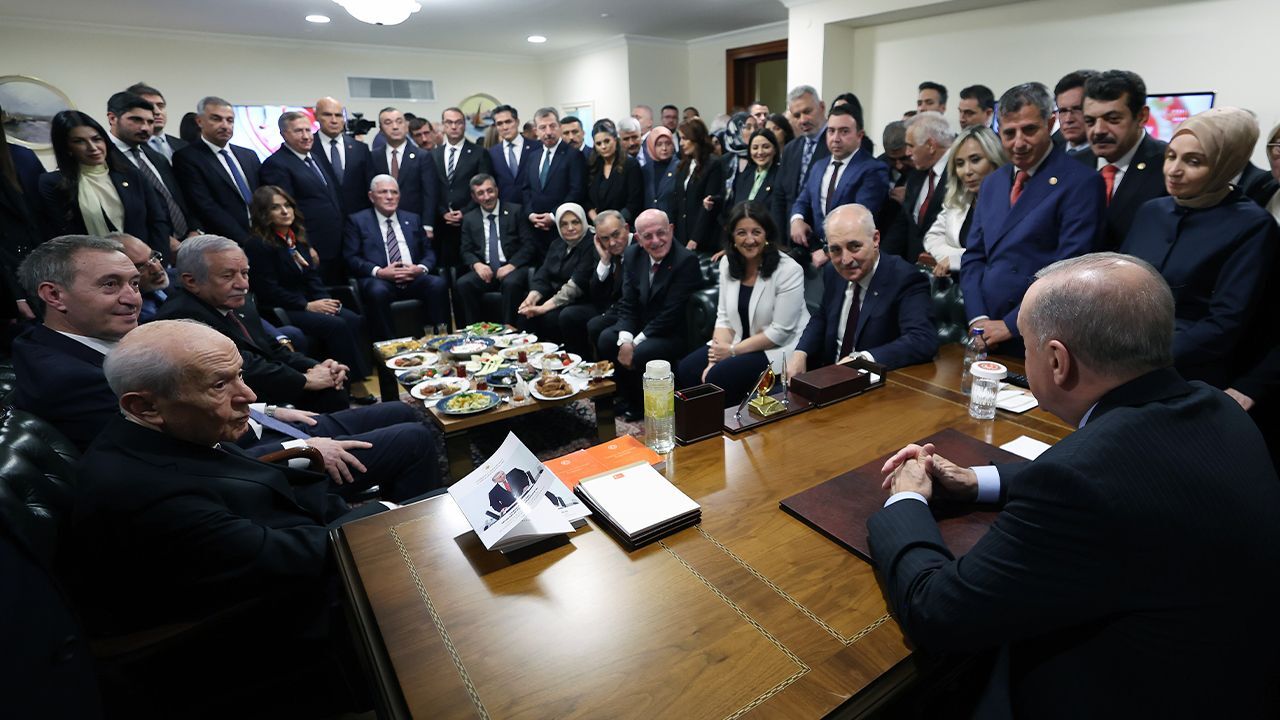 Cumhurbaşkanı Erdoğan, parti liderleriyle görüştü