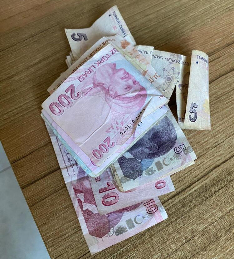 Elazığ'da dilenci operasyonu: Sadece 3 saatte topladığı para şaşkına çevirdi! - 1. Resim