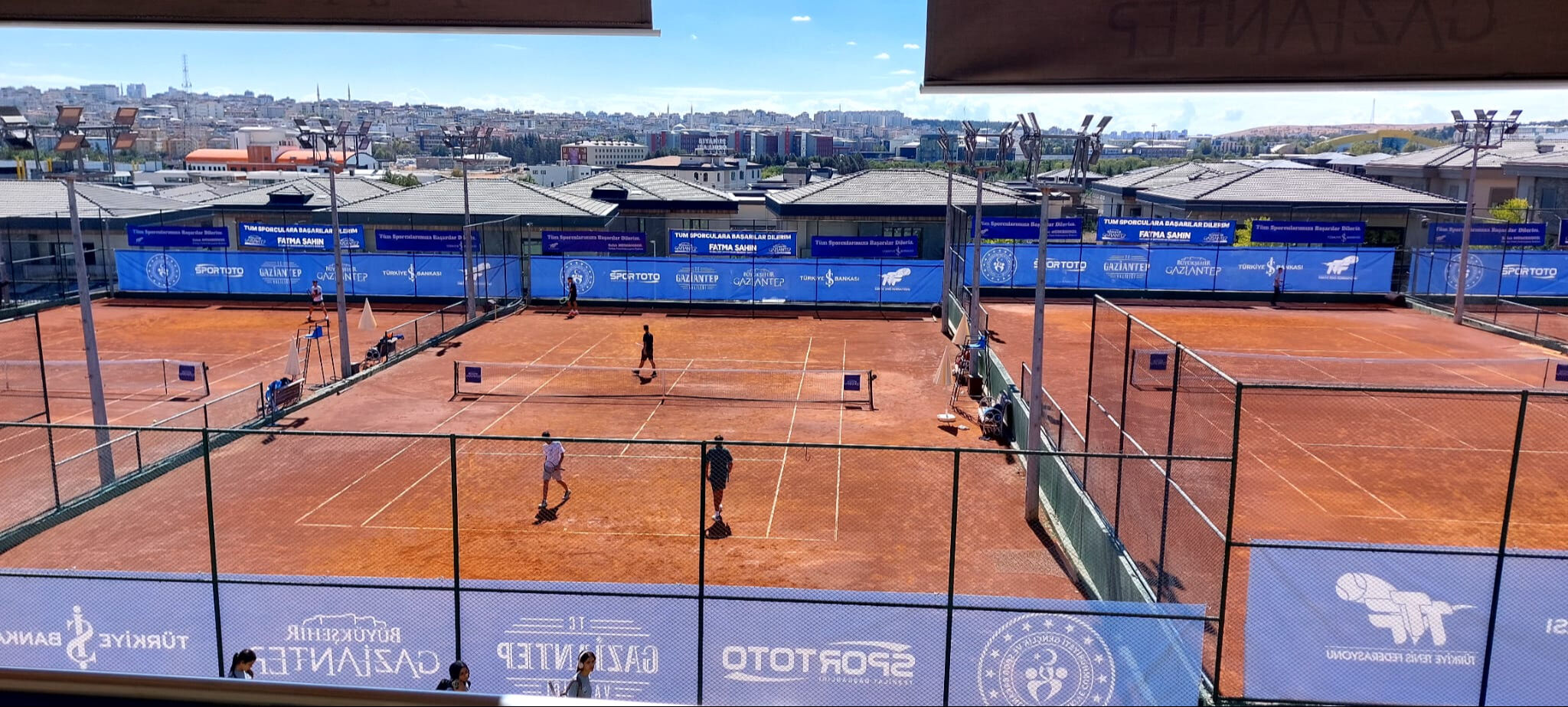 Gaziantep’te tenis heyecanı: Doğu ve Güneydoğu Anadolu Takım Şampiyonası başladı - 2. Resim
