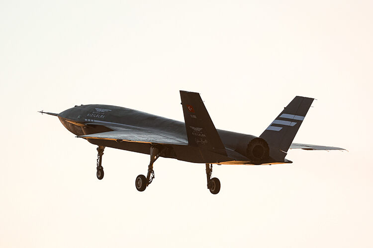 Hedefe adım adım! KIZILELMA orta irtifa testini başarıyla geçti - 1. Resim